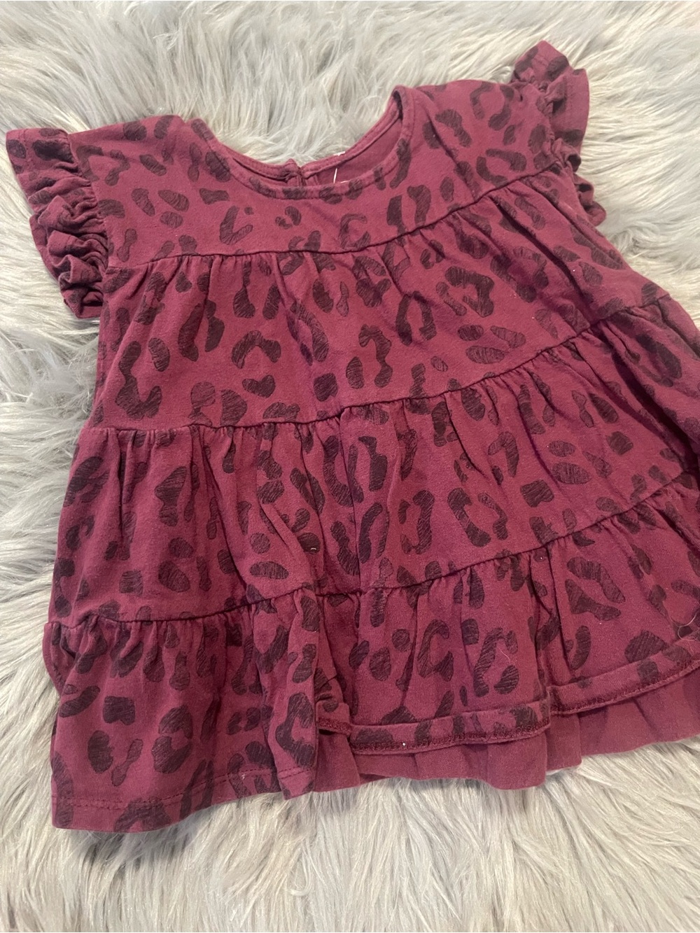 Burgundy cheetah print ruffle dress by Art Class Size 18 months #2822